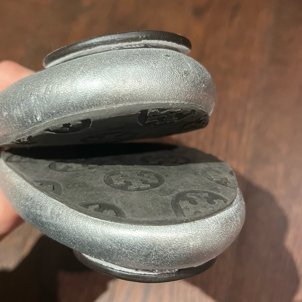 🌟HOST PICK🌟Tory Burch Silver Ballet Flats - Picture 5 of 12